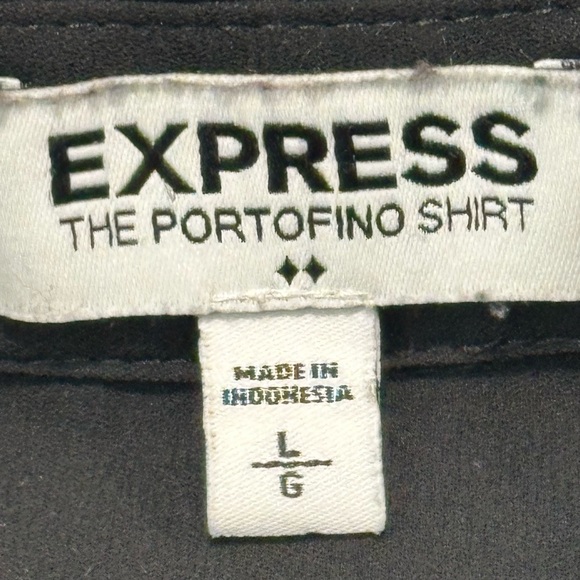 Express Black The Portofino Blouse.
Size: Large - Picture 7 of 7